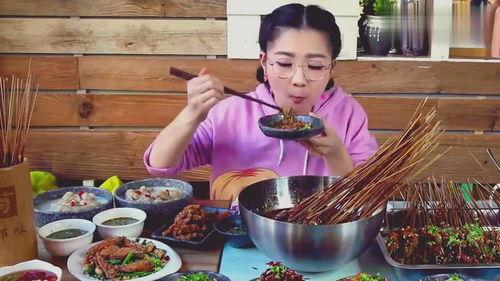 开封小仙女吃瓜事件