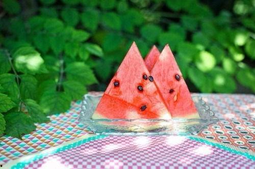 表达吃瓜的热爱,揭秘我对吃瓜的无限热爱