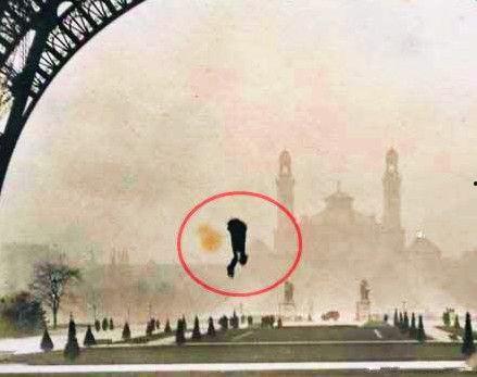 埃菲尔铁塔吃瓜